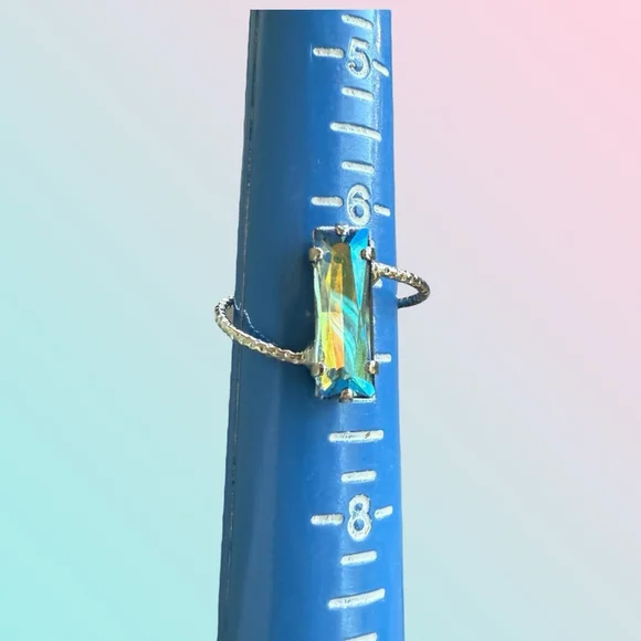 Handcrafted sparkly ring made with Austrian crystal size 6-1/2 - Picture 3 of 4